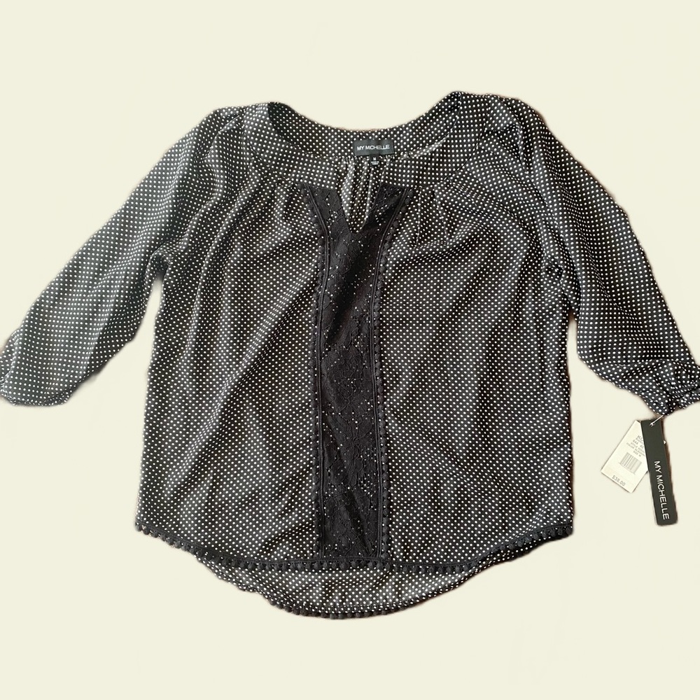 ✨ *BOGO* NWT My Michelle Blouse *BOGO* ✨